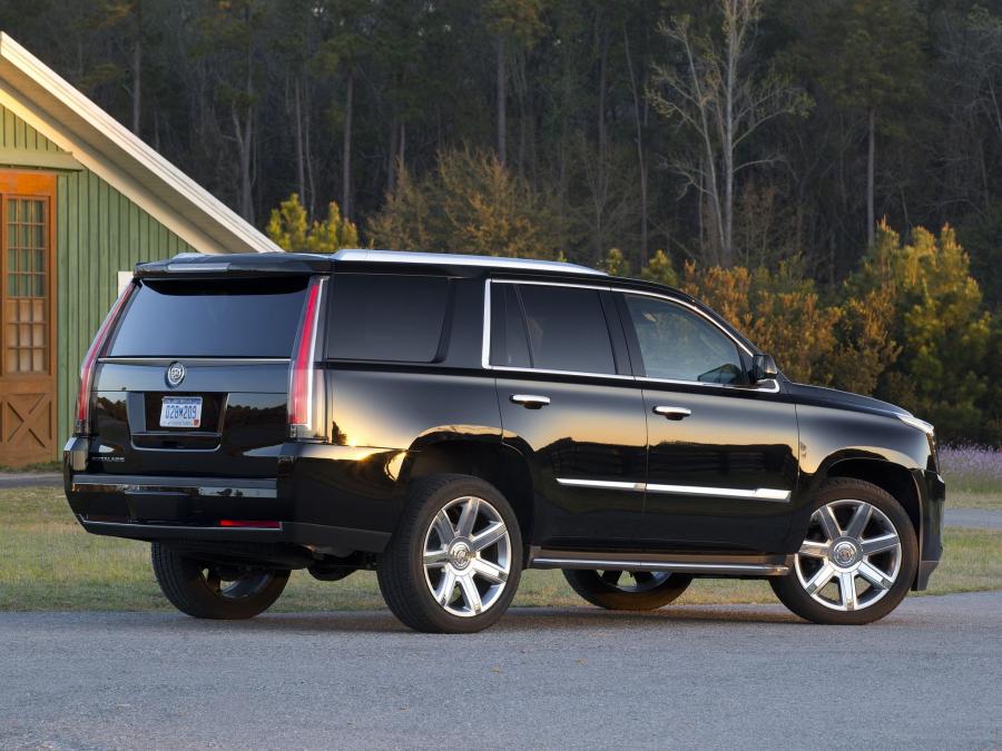  Cadillac Escalade 2015 года  (фото 32 из 91)